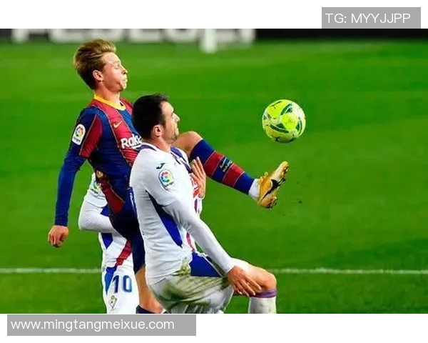 西甲激战埃瓦尔主场迎战巴萨争夺三分精彩对决即将上演 西甲激战埃瓦尔主场迎战巴萨争夺三分精彩对决即将上演